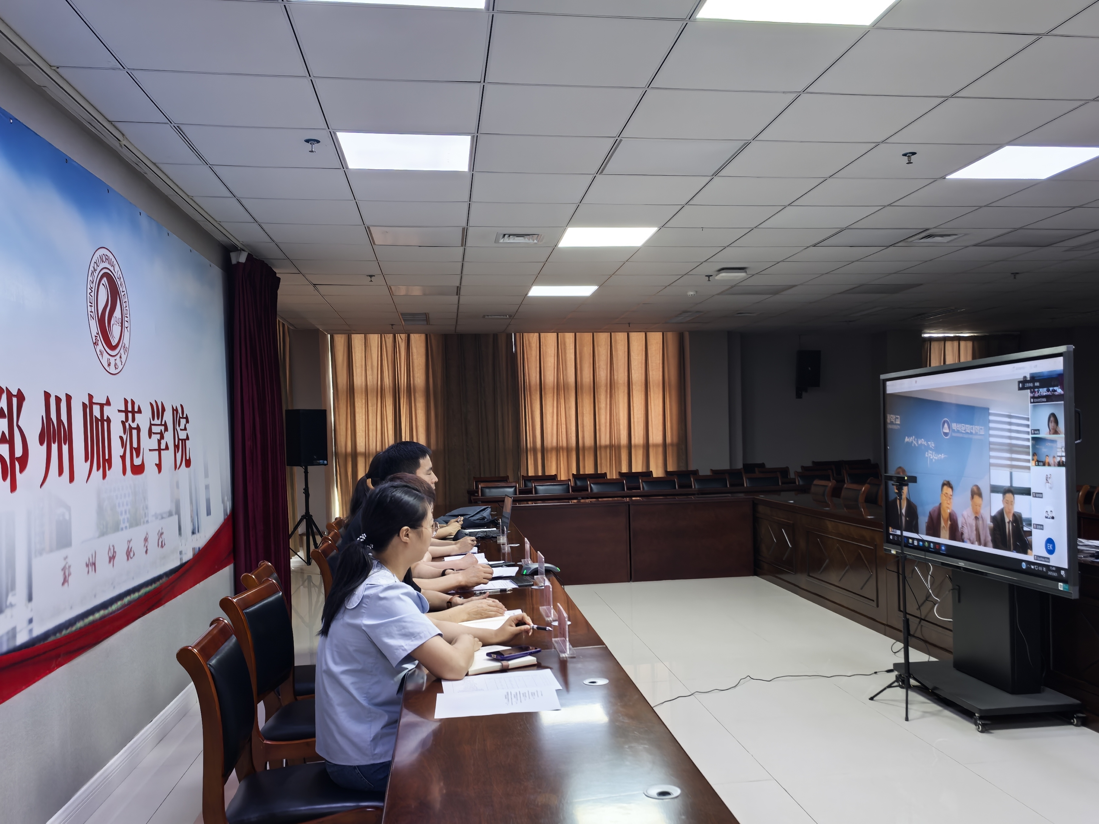 3746e36b5cbe42cea502f0491201f03b.jpg 3746e36b5cbe42cea502f0491201f03b.jpg